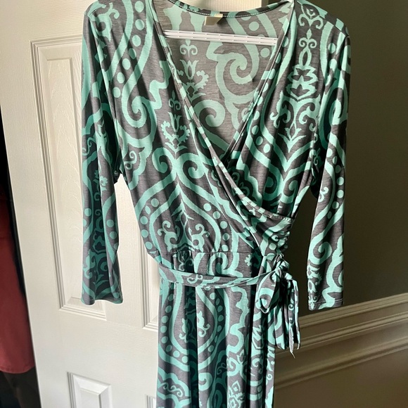 Pinkblush maternity dress large - Picture 2 of 4